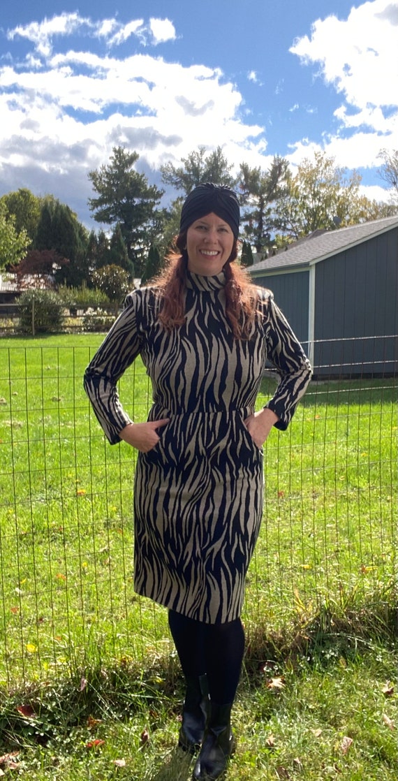 Vintage 1970’s Women’s Tiger Print Dress