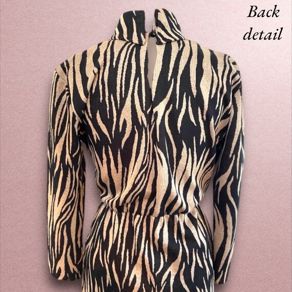 Vintage 1970’s Women’s Tiger Print Dress - image 4