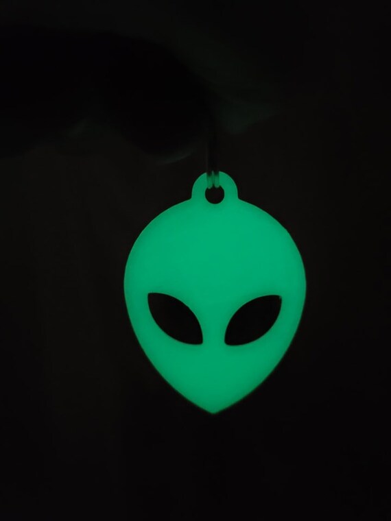 Alien Keychain (glow in the Dark) - Etsy