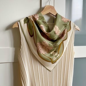 Rose floral silk bandana large square, lightweight fashionable scarf, women&#39;s neckerchief, pure silk headscarf hairscarf headwrap hairwrap