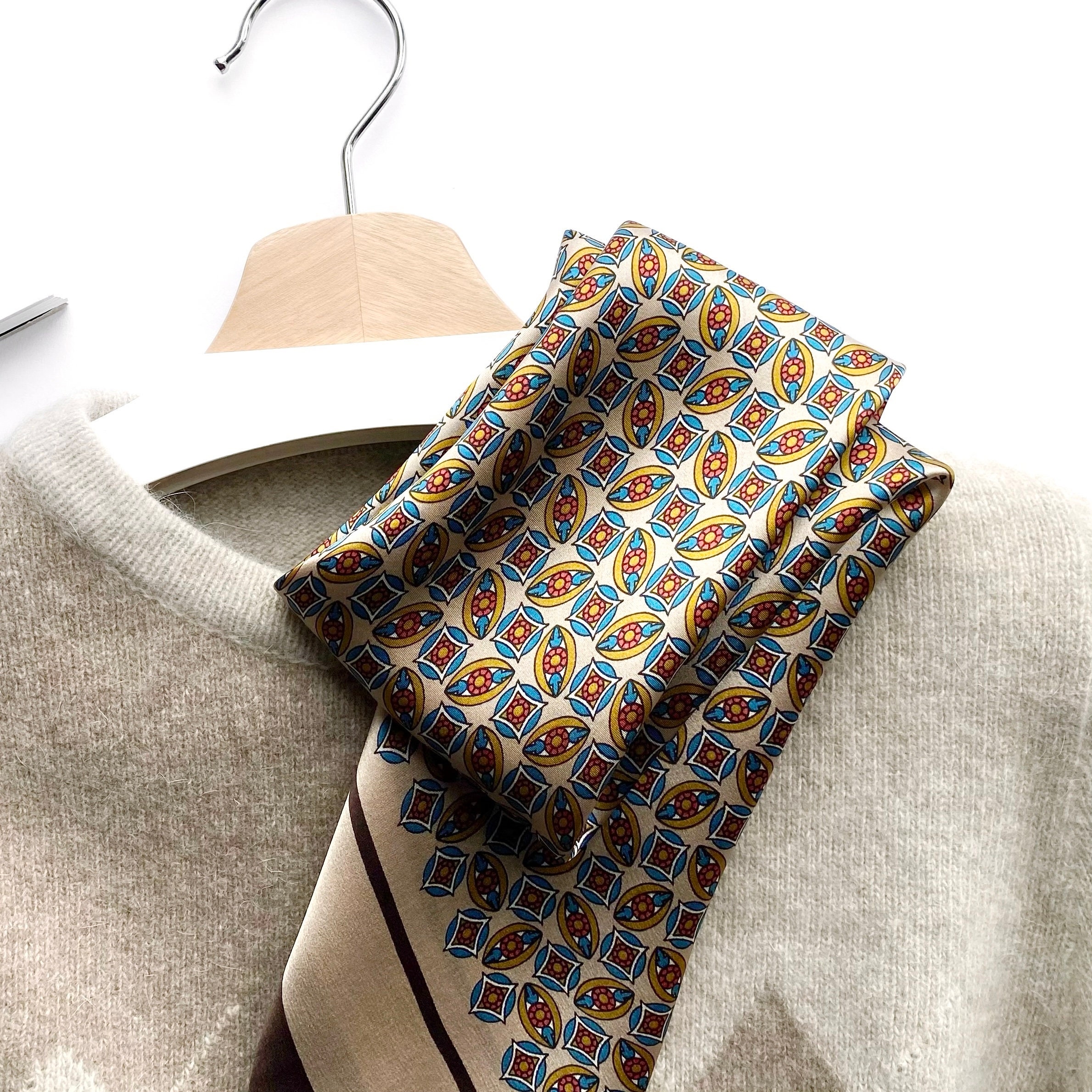 Foulard En Soie Richard Allen - Motif Géométrique Dessiné, Occasion