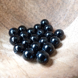Obsidian Natural Stone, 6 mm or 8 mm diameter balls, Beads for creative hobbies and jewelry, semi-precious stones, DIY.