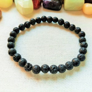 Lava Stone - Adjustable stretch bracelet made of Natural Stones - Round Beads of 6 mm or 8 mm. Polished Lithotherapy Stones