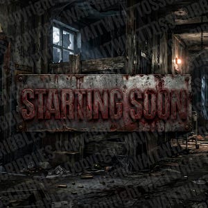 Könnte beinhalten: Eine düstere, körnige Szene mit einem verwitterten Metallschild mit der Aufschrift "STARTING SOON" in blutroten Buchstaben. Das Bild erinnert an ein Horror- oder Suspense-Thema, mit einer verfallenen Tür und einem schwach beleuchteten Flur.