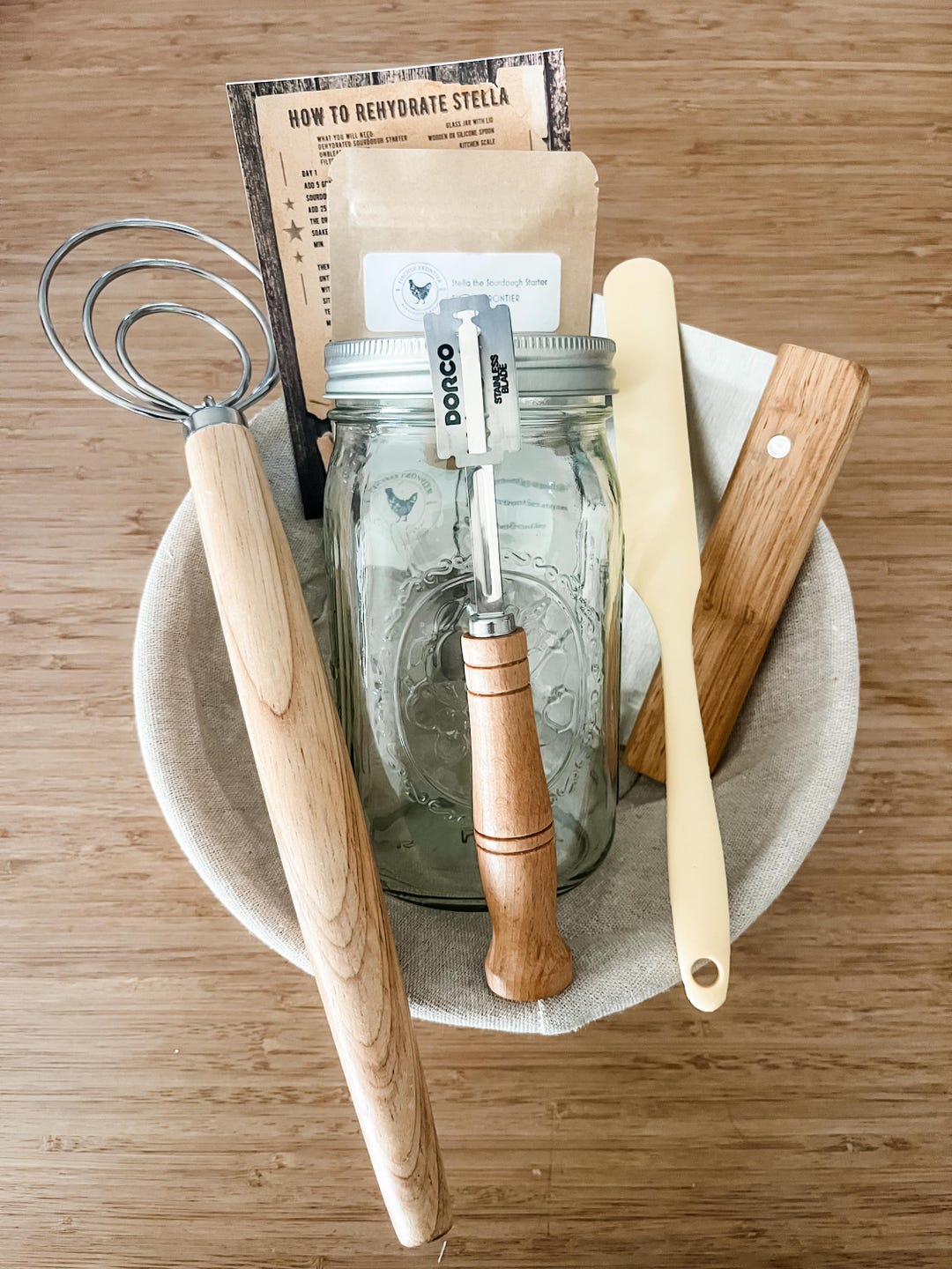 everything but the kitchen sink sourdough kit - Stella/wheat starter, circle banneton