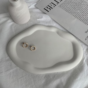 Minimalist Decor Irregular Tray Jewelry Dish Aesthetic Room Decor