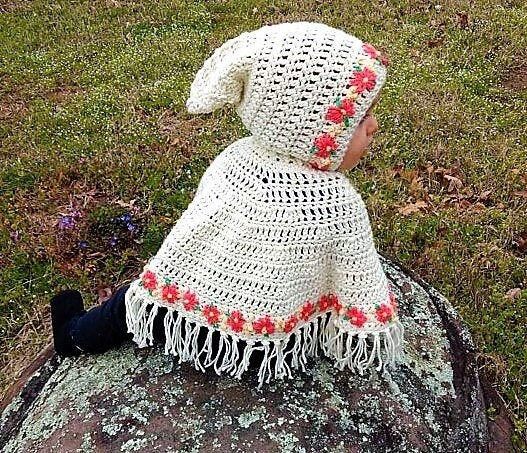 ヴィンテージクロシェ編みの貴重なベビーガールポンチョ、フード付き