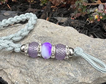 Braided Paracord Dog Show Lead, Lavender Berry Beads, Large Breed