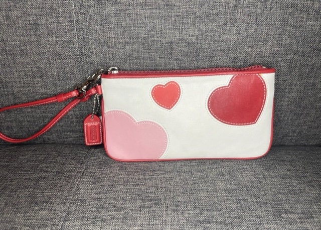 NEW WITH TAGS Coach Wristlet Pink Red Hearts 