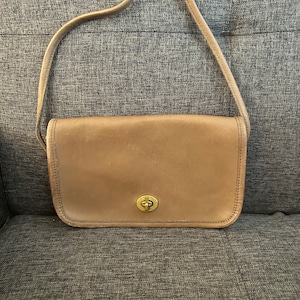 Vintage Coach Dinky Bag