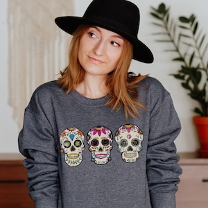 Camisa de calavera de azúcar, sudadera de calavera, camisa de esqueleto, sudadera de Halloween, suéter de esqueleto, camisa de calaveras, camisa de fiesta de Halloween