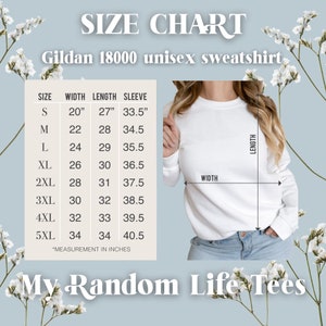 Pu&ograve; includere: Tabella delle taglie per una felpa unisex Gildan 18000. La tabella mostra le misure in pollici per larghezza, lunghezza e lunghezza della manica per le taglie S a 5XL.