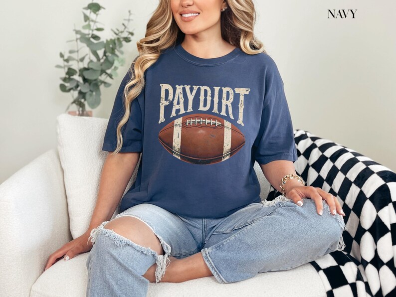 Camisa de futebol Paydirt, Camisas de futebol fofas, Camisa de futebol com cores confortáveis, Camisa fofa para o dia do jogo, Camisa de futebol retrô, Camiseta de futebol vintage imagem 6