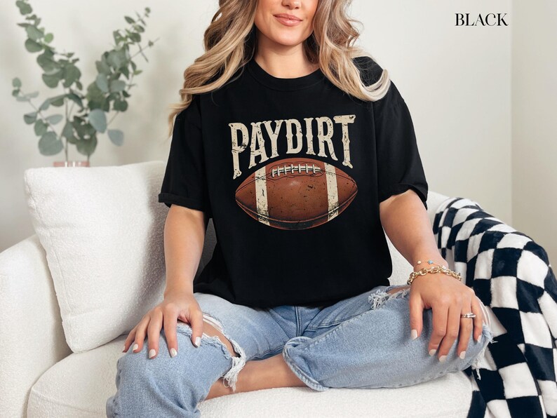 Camisa de futebol Paydirt, Camisas de futebol fofas, Camisa de futebol com cores confortáveis, Camisa fofa para o dia do jogo, Camisa de futebol retrô, Camiseta de futebol vintage imagem 4