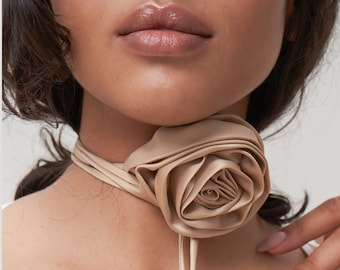 Ras de cou en soie rose recyclée en satin, tour de cou à fleurs, collier ras de cou en satin floral, accessoires de ceinture, accessoire de mariée demoiselle d'honneur de mariage mariée