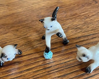 Hagen-renaker Dancing Cats Figurine. Rare Pair With Original Base