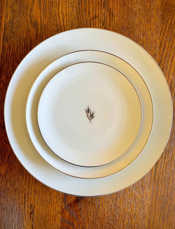 Fukagawa Arita Porcelain Plates Set of 4, Hand Painted Wheat