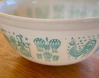 Vintage Pyrex Butterprint Mixing Bowl: Turquoise Amish Farmer Design