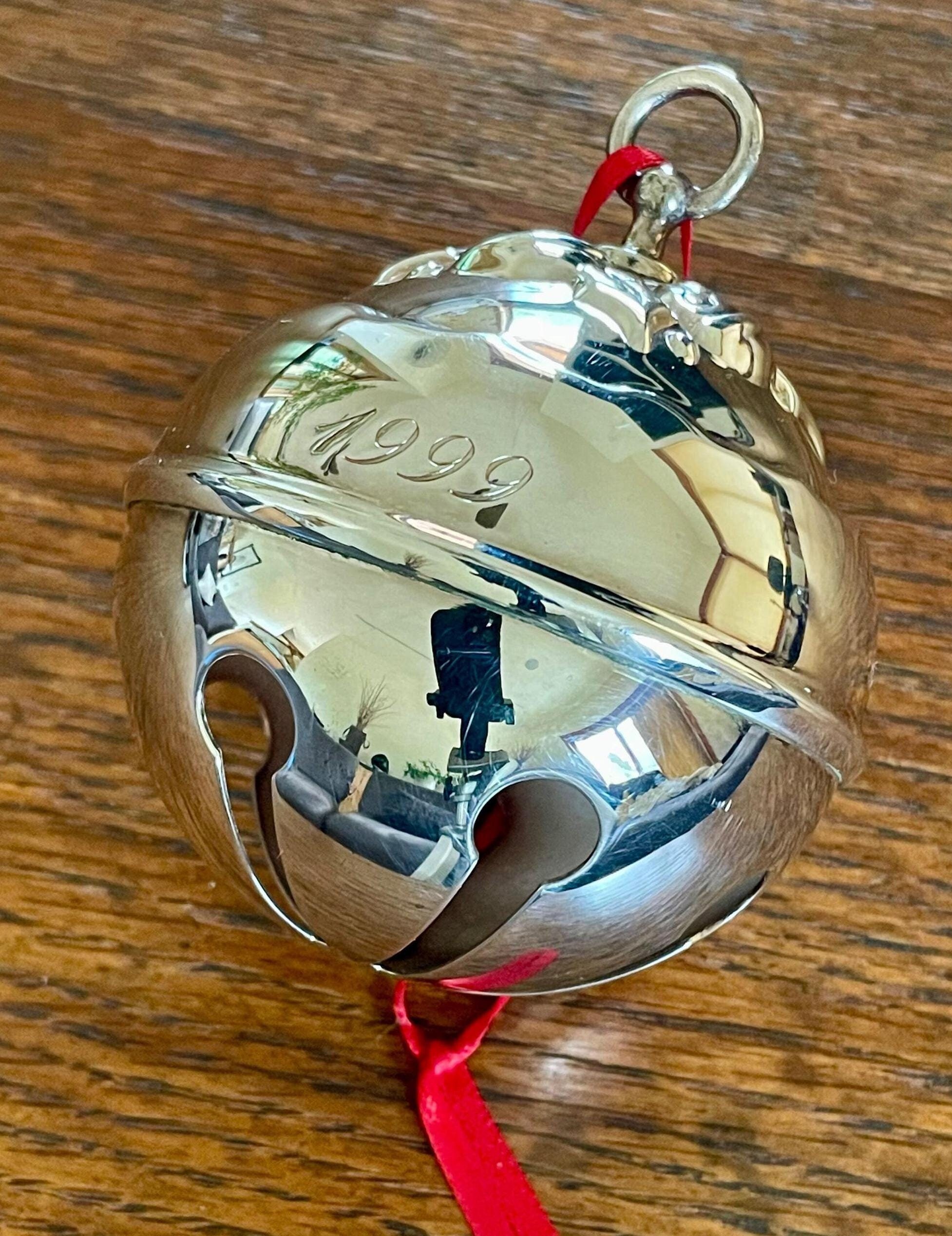 専用ページ　1 Vintage 1999 Reed & Barton Holly Bell Ornament Silver Plated