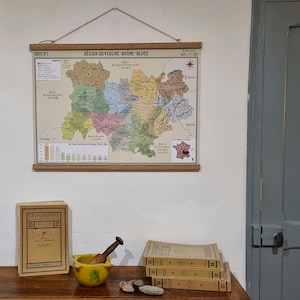 Carte murale de la région Auvergne Rhône Alpes image 1