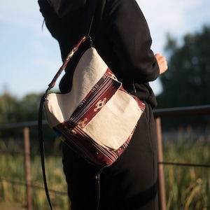 REVERSIBLE CANVAS CROSSBODY BAG main image 0