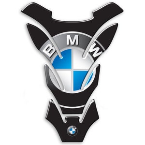 Può includere: Protezione serbatoio moto nero e argento con logo BMW blu e bianco.
