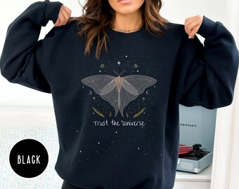 Sweatshirt Whimseygoth Moth: Trust the Universe Spiritual-shirt