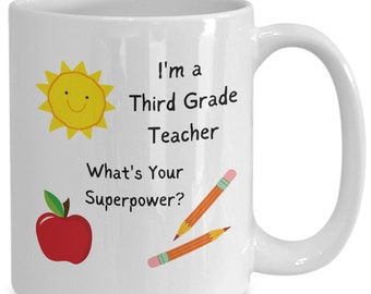 Tasse à café pour enseignant de troisième année | Cadeau de l’enseignant de la rentrée scolaire | Cadeau de l’enseignant | Cadeau de fin d’année pour enseignant