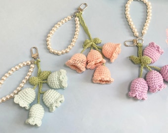 Hand-woven Lily of the Valley Key Chain, Cute Flower Pearl Chain Bag Accessory, Women Woolen Crochet Bag Charm, Crochet Floral Key Lanyard