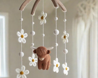 Cow & Daisies nursery mobile - Highland cattle baby mobile - baby girl gift - ranch animals decor - floral longhorns, farm, flowers, retro