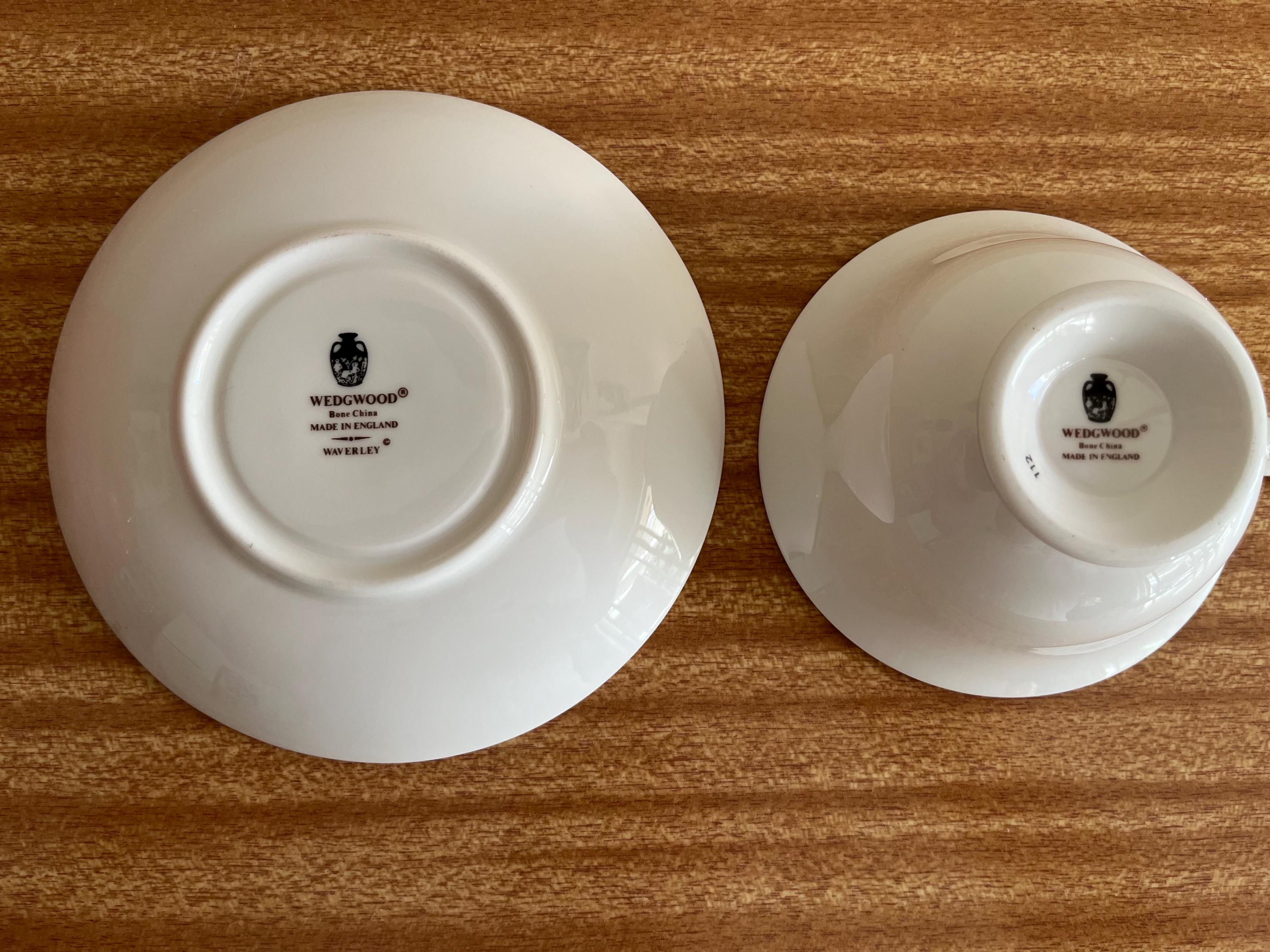 Elegant Late 20th Century Wedgwood Waverley Pattern Tea Cup 