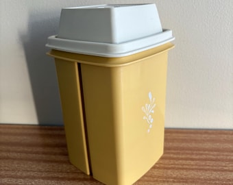 Vintage Tupperware harvest gold beetroot or pickle pot