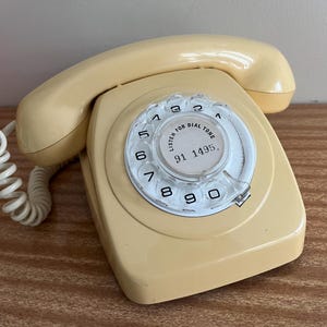 Retro draaitelefoon uit de jaren 70