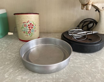 Vintage ronde taartvorm van aluminium met een diameter van 20 cm.