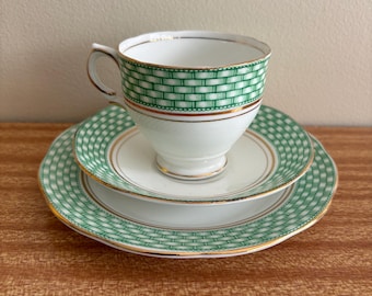 Engelse theekop en schotelset van Salisbury Green Basket uit begin jaren 60.