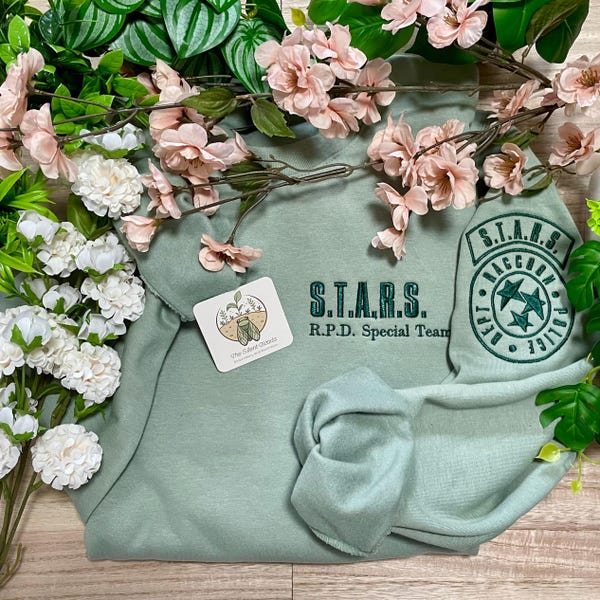 Sudadera bordada a doble cara de Resident Evil STARS — RE1 Jill Valentine — Regalo acogedor para gamers