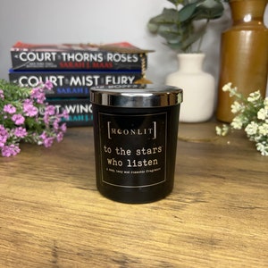 To the stars who listen (ACOTAR) - 20cl/8oz Soy wax book inspired candle with hidden gem