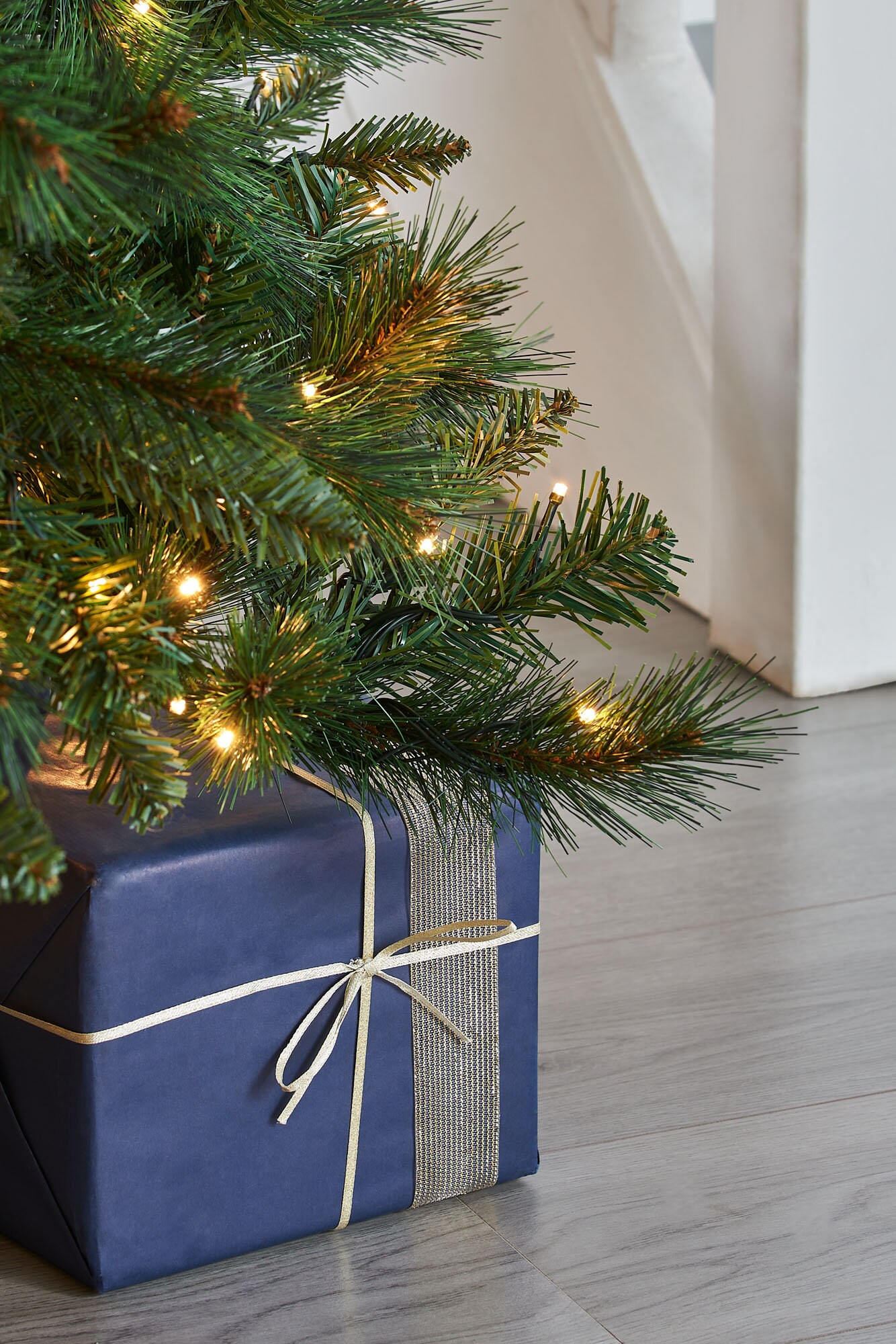 Prelit Victorian Pine Multifunction Christmas Tree With Warm White