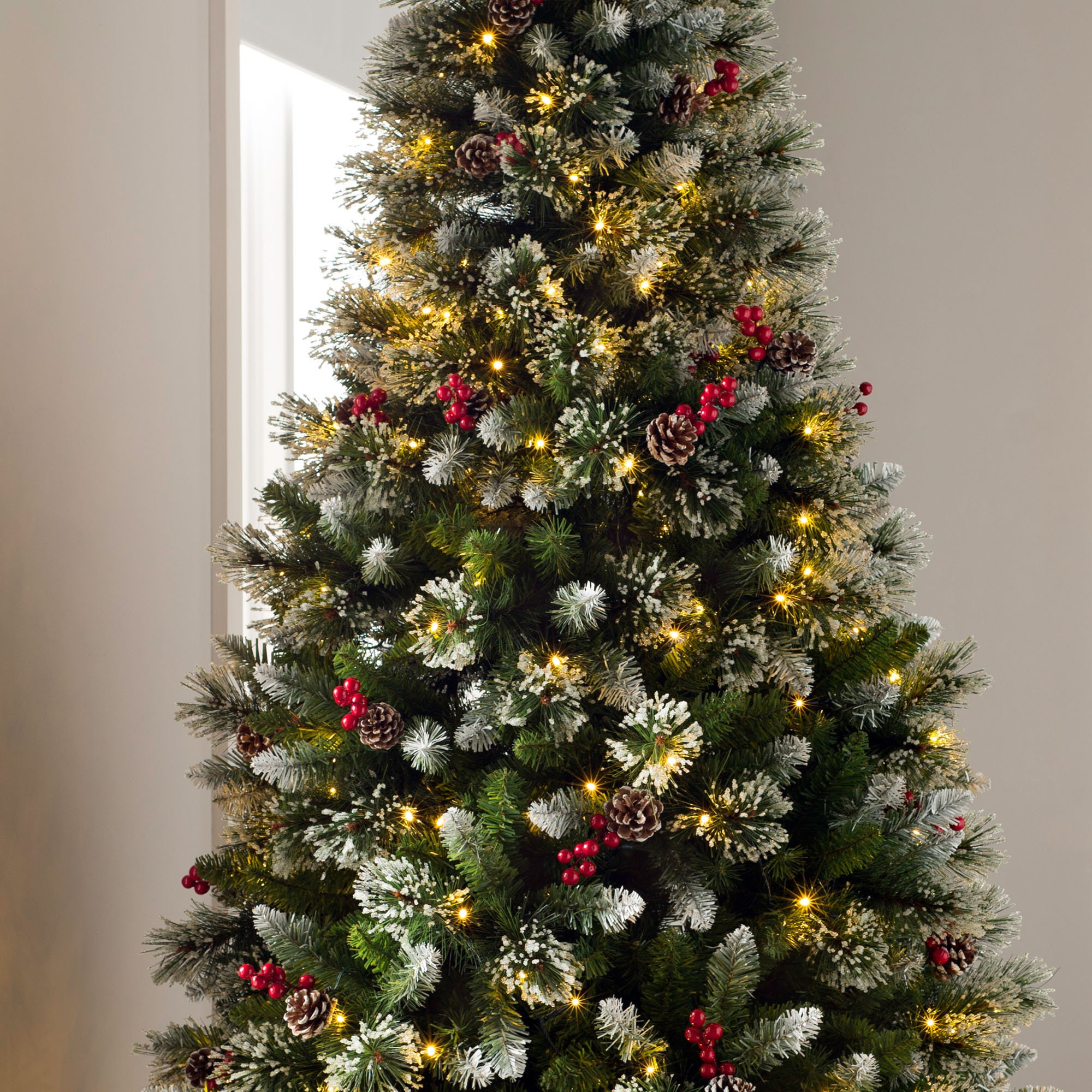 The Best Artificial Christmas Trees Reviews By Wirecutter, 47 OFF