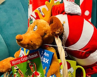 Grinch Large bundle, Red  Christmas  50  70 throw , 2ceramic ornaments ,1 mug , swirly, peppermint, pillow, grinch soap, dispenser, I am Max