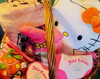 Cesta gigante de Halloween Boo de Hello Kitty de 50 x 70 pulgadas, manta de dulces rosa, almohada fantasmal espeluznante grande de HK, tres cuencos pequeños de melamina, calabaza y HK