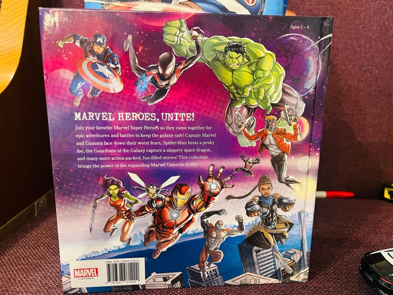 Spider-Man Avenger bundle/Easter Batman, action figure, large story book color image 10