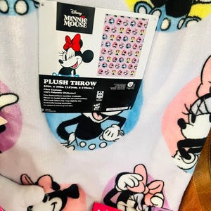 Minnie mouse sand bucket 50 x 70 soft adorable throw large mini pillow plush image 9