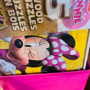 Minnie Mouse adorable Easter gift basket 50 x 70 Mickey and Minnie mouse throw immagine 9