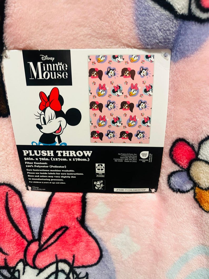 Minnie Mouse large Easter bundle with 50x70 pink soft throw, medium Minnie plush image 3