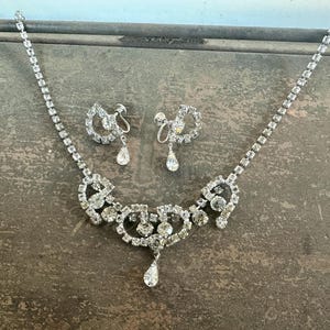 Vintage Rhinestone Jewelry Set (Necklace and Earrings)