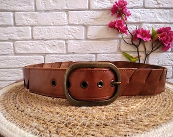 Vintage Bekaloo genuine leather women's belt with brass color buckle, Made in France, Brown leather belt, Leather accessories.