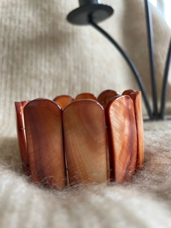 Natural shell flat rectangular links elasticated … - image 1