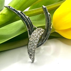 Interesting Abstract Shape Silver Metal with Black and Clear Rhinestones Vintage Brooch/Gift for Her/Gift Unisex/Vintage Wedding Accessory.