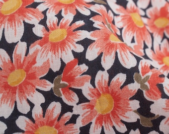 1970s Vintage Daisy Cotton Fabric: Retro Floral Print for Home Decor, BTY
